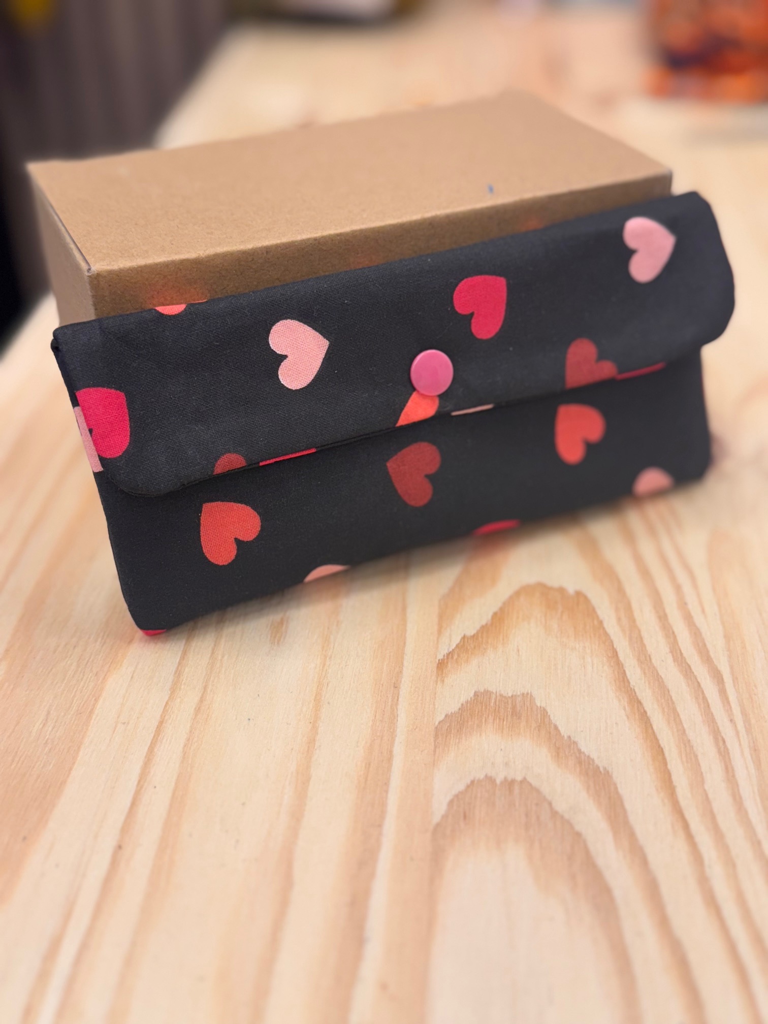 etui a lunettes coeur